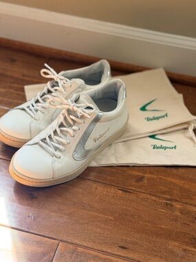 Valsport Women's White Leather Sneakers with Silver Accent 36 Like new!
